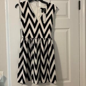 Juniors Dress by Aqua, Size small. V neck, comfortable, stretchy fabric.